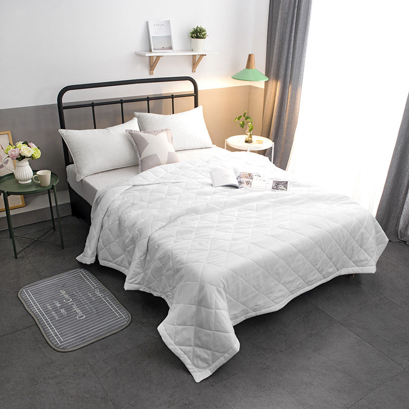Support batch purchase manufacturers end list clearance summer quilt air-conditioning quilt single student double quilt summer quilt thin quilt cool quilt