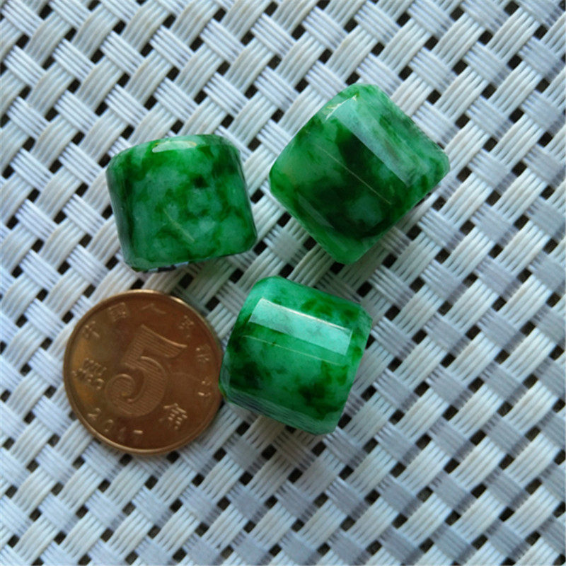 Emerald Road Pass A Cargo Flower Green Necklace Pendant Pendant Pendant Gift Goods NEW BRAND NEW