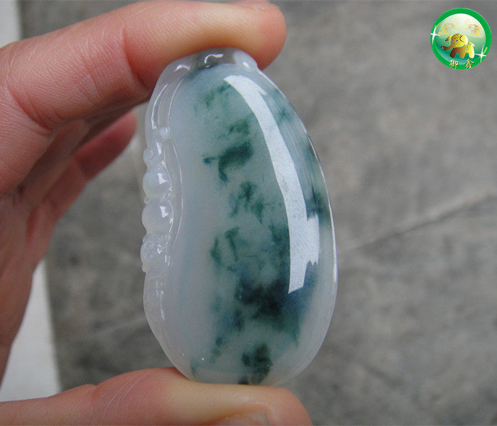 A cargo emerald folk crashes Myanmar jade pumpkin flowers beautifully pendant Myanmar jade jade products first hand