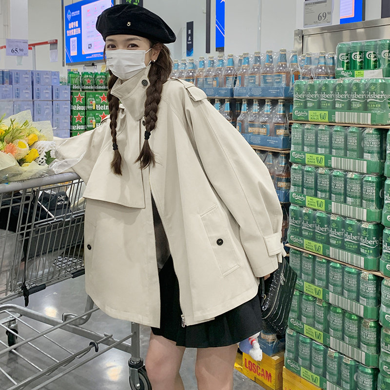 独特超火好看卡其色斗篷风衣外套女春秋2025年高级感短款韩系大衣,女装风衣,2C112