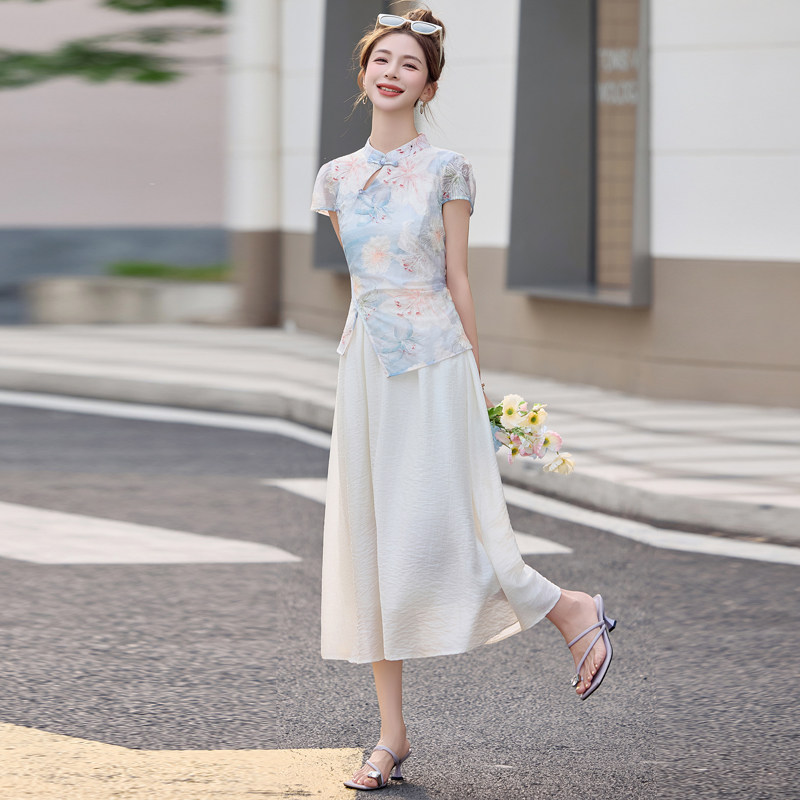 现货2025夏装新款新中式连衣裙修身显瘦风裙子绣花百搭长款,女装连衣裙,唯婧