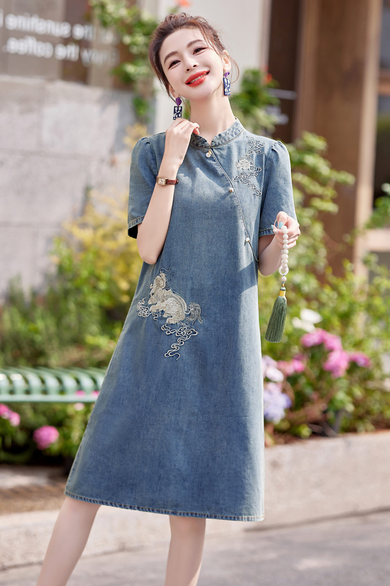 新中式牛仔连衣裙女2025夏季新款小个子复古气质显瘦改良旗袍裙潮,女装连衣裙,唯婧