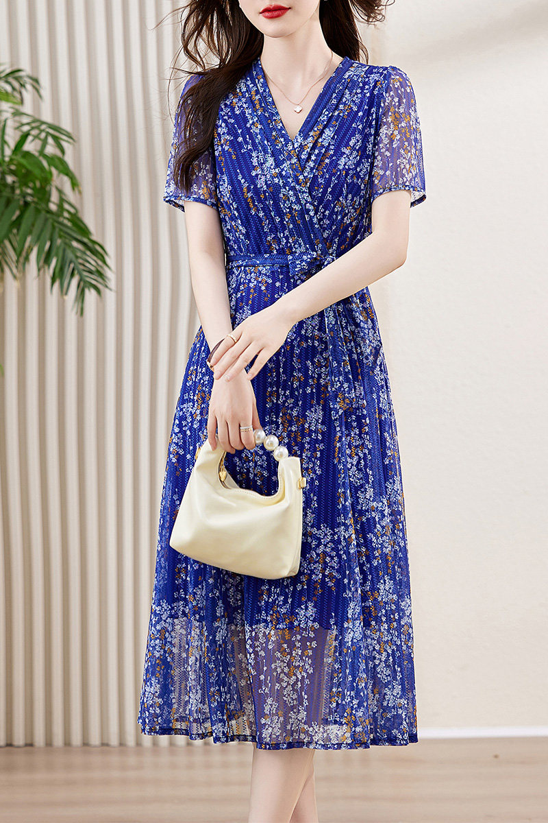 碎花雪纺连衣裙女夏季2024新款气质收腰显瘦轻熟风洋气减龄长裙子,女装连衣裙,吾爱衣