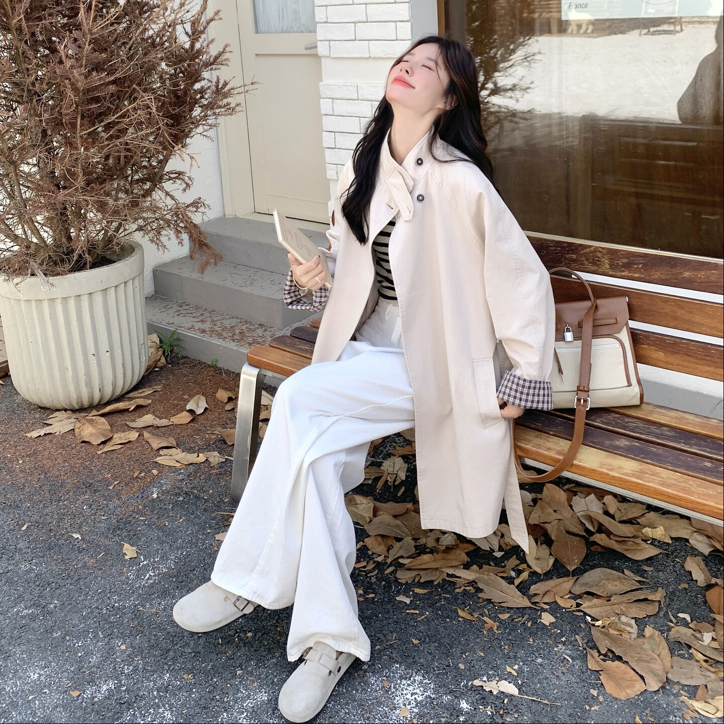 浅绿色复古风衣外套女2025年秋季新款韩系设计感宽松显瘦立领大衣,女装风衣,2C227