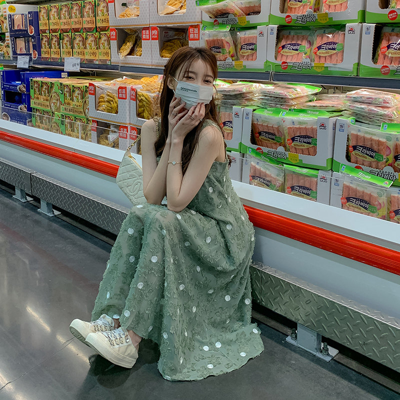 夏季新款法式茶歇设计感绿色复古高腰显瘦吊带A字连衣裙仙女长裙图片