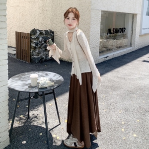 文艺复古减龄套装裙女2025秋季新款不规则针织上衣半身裙两件套图片