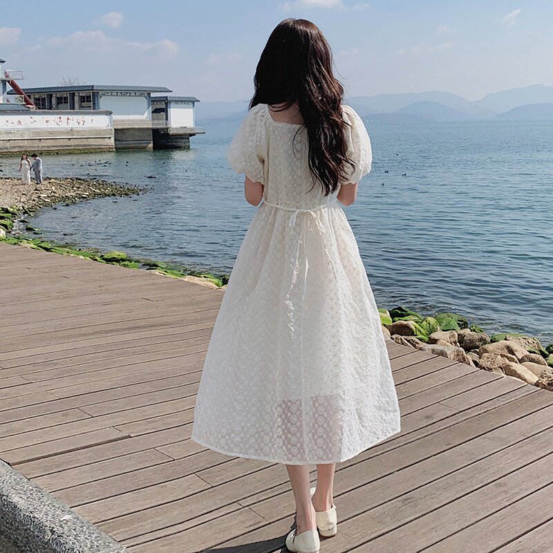 白色小众设计感蕾丝连衣裙女2023夏季新款法式温柔风高级感提花裙,女装连衣裙,2C010
