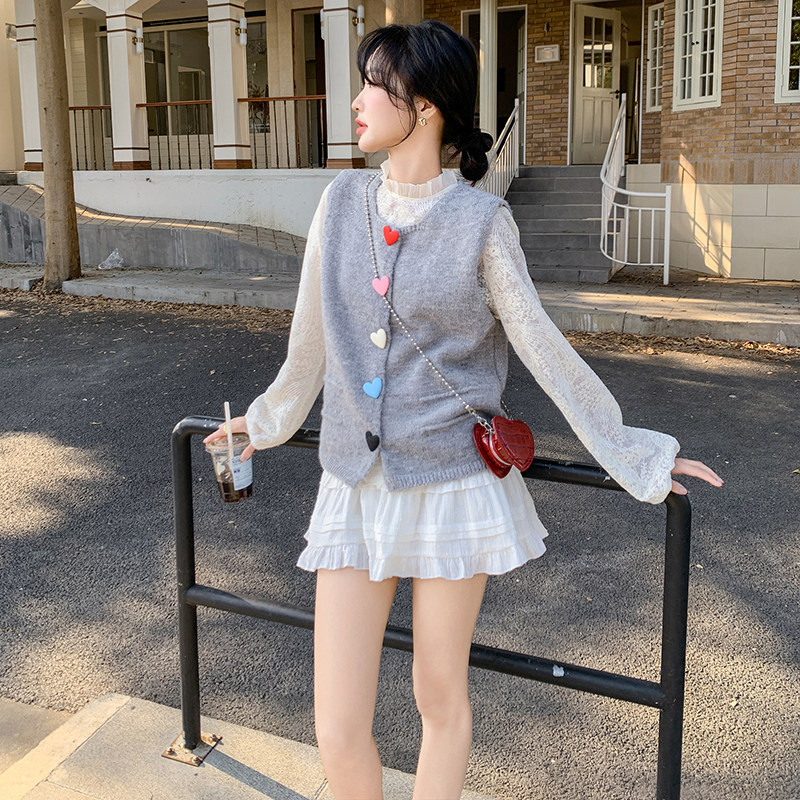 爱心扣针织马甲套装2025女春蕾丝上衣甜美盐系穿搭两件套,女装套装/套裙,2C166
