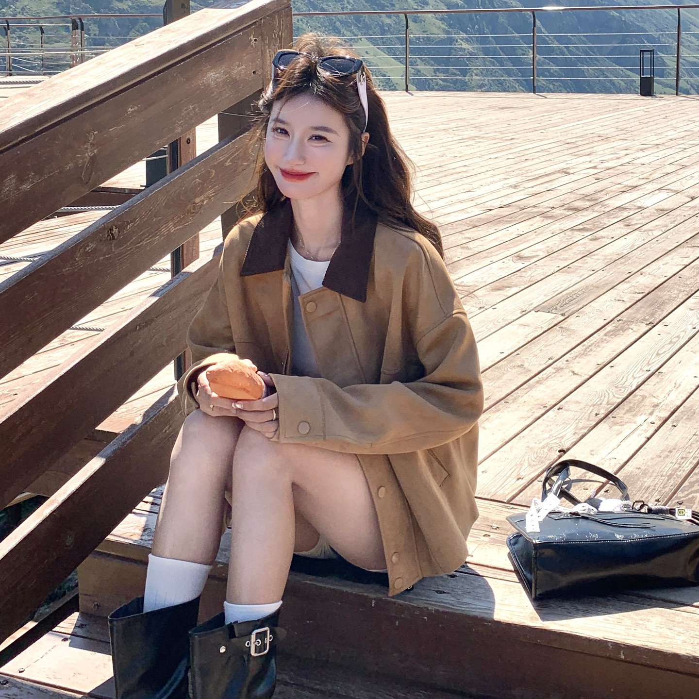 撞色翻领休闲卡其色外套女2025秋季新款显瘦小个子大衣流行巨好看,女装短外套,2C177