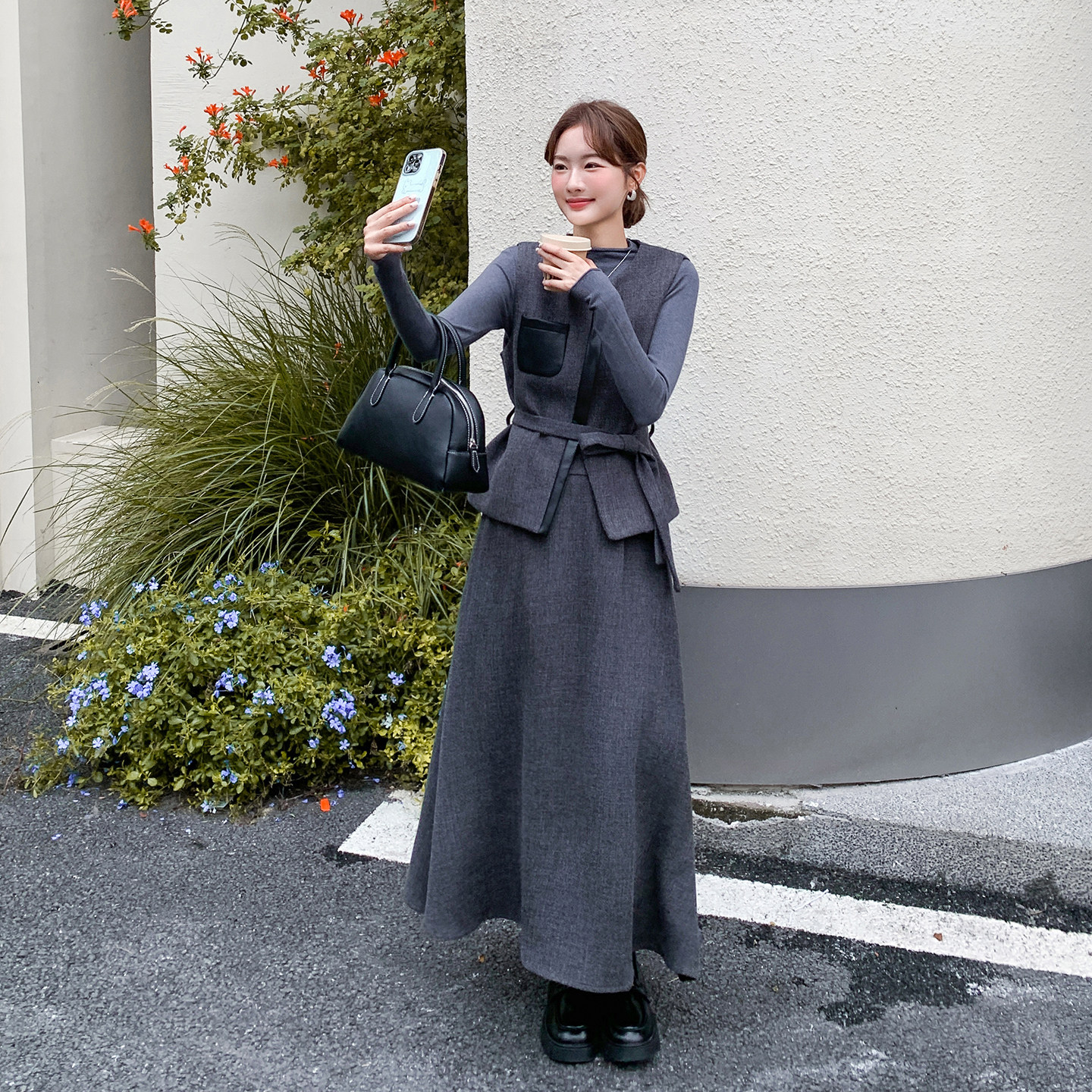 灰色呢料马甲针织衫半身裙套装女2025秋冬新款收腰显瘦休闲三件套,女装毛呢外套,2D078