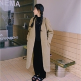 【大货已出】米驼色两颗扣皮毛一体长外套6693-P195控288，女装皮草，2C137
