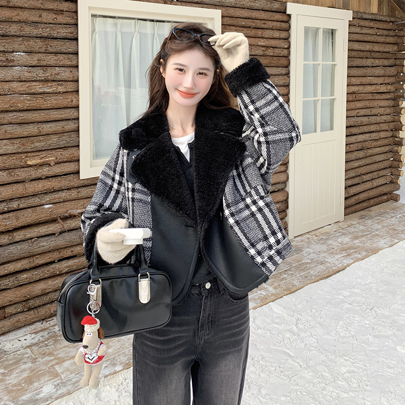 现货黑色格纹拼皮毛一体小香风羽绒服外套5823-P235-K358,女装羽绒服,2C159