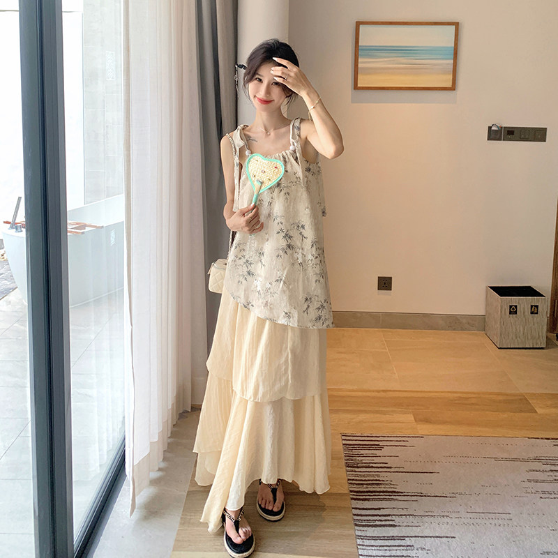 法式碎花吊带套装裙女夏2025新款设计感今年流行雪纺半身裙两件套,女装套装/套裙,2C177