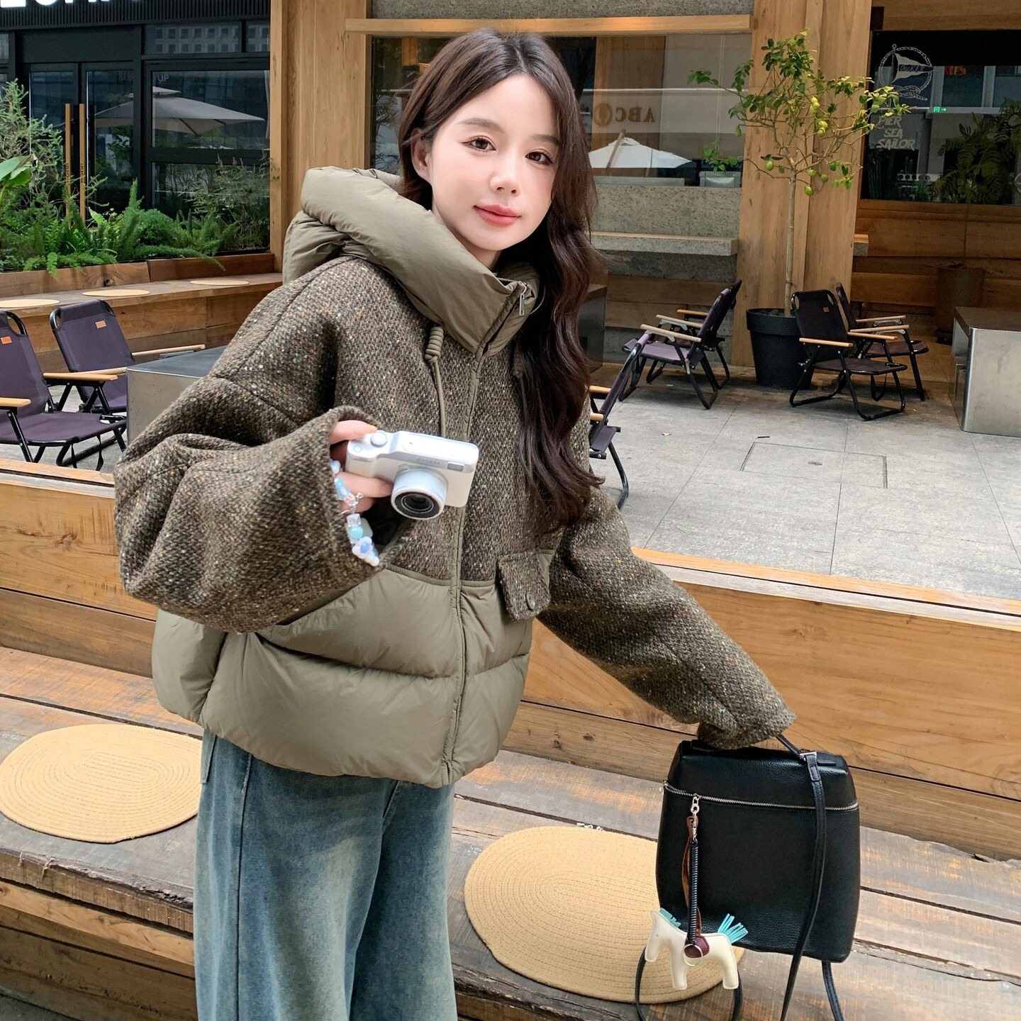 复古拼接连帽羽绒服女短款面包服宽松设计感小众冬季加厚保暖外套,女装羽绒服,2C166
