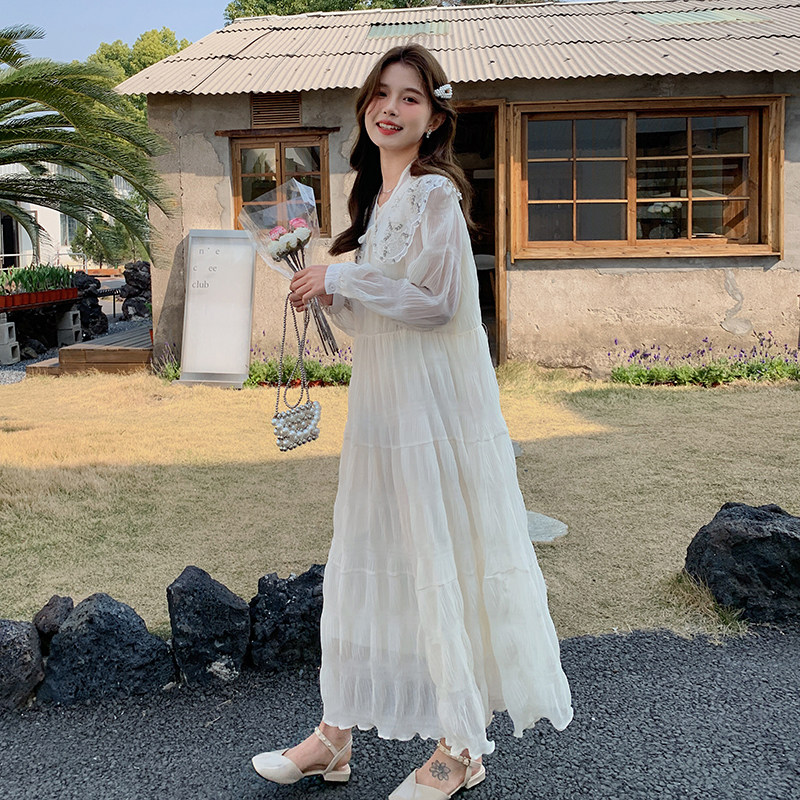 韩系氛围感穿搭超好看娃娃领白色连衣裙女春秋甜美森系宽松长裙仙,女装连衣裙,2C280
