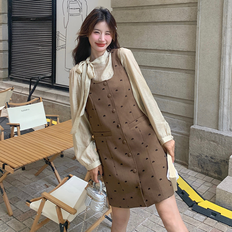 法式复古背带裙套装女2025新款盐系高级感洋气时尚背心裙两件套,女装套装/套裙,2C166