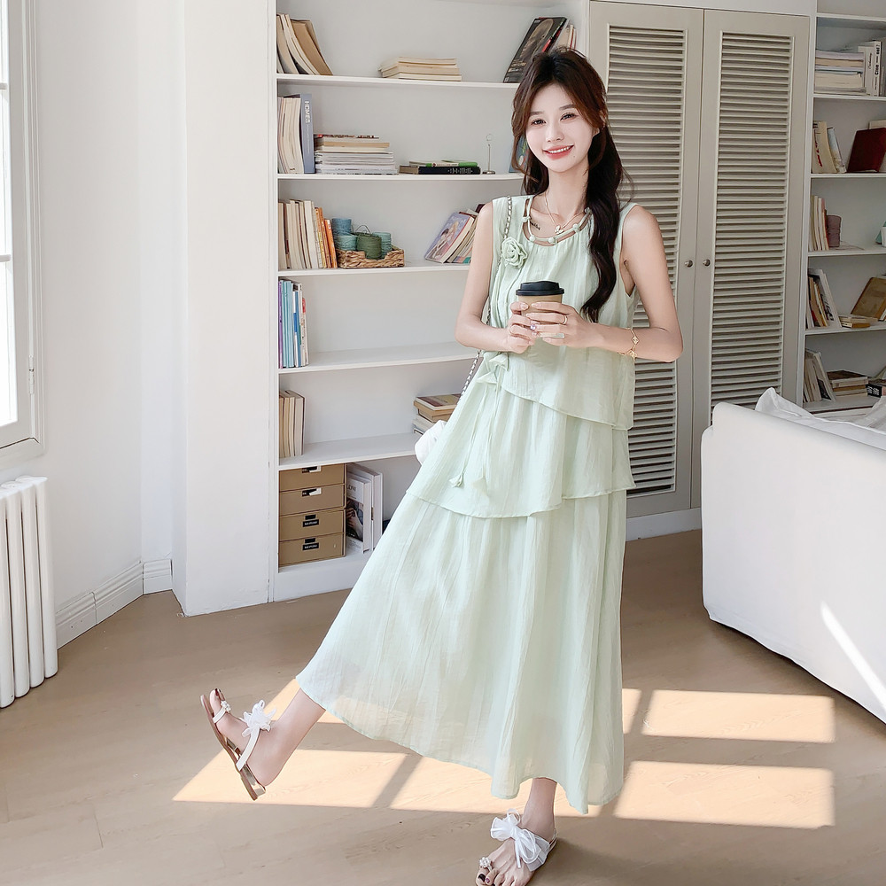 绿色无袖连衣裙女夏季新款海边度假温柔甜美显瘦氛围感仙女裙长裙,女装连衣裙,2C131