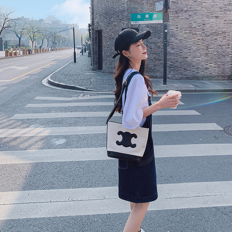 网红炸街牛仔背带裤女夏薄款2025新款设计感港风宽松工装短裤套装,女装套装/套裙,2C098