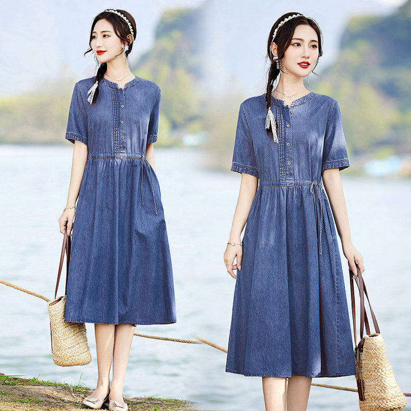 天丝牛仔连衣裙女2023新款夏天薄款舒适显瘦时尚休闲减龄牛仔裙子图片