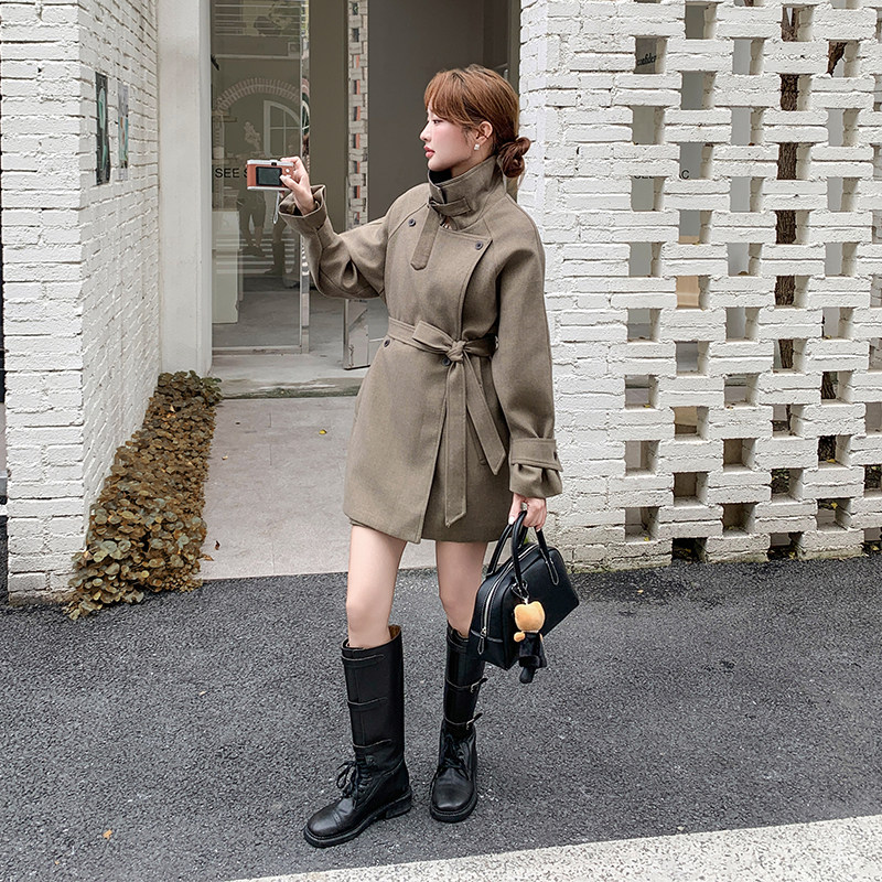 韩系收腰军绿色风衣外套女春秋2025新款巨好看超火爆款高级感大衣,女装风衣,2C285