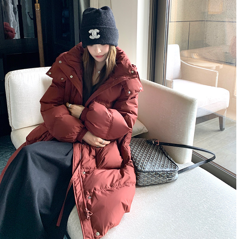 高级感超好看安可拉红色中长款羽绒服女冬2024新款本命年收腰外套,女装羽绒服,1D066-1