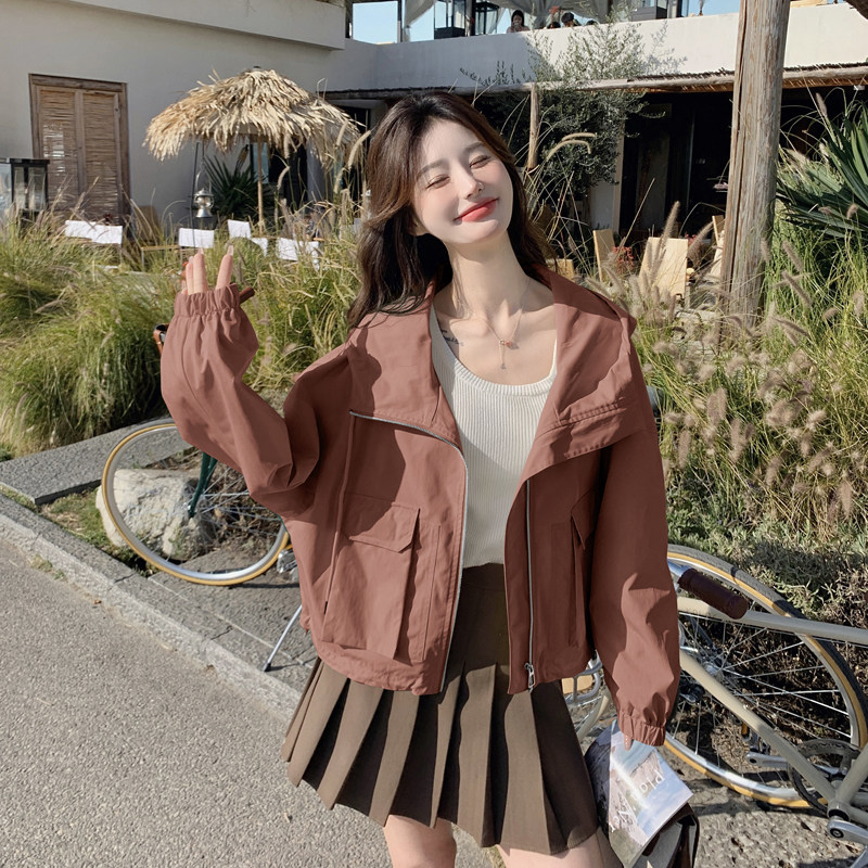 今年流行浅黄色工装短外套女春秋2025新款韩系chic小个子短款风衣,女装短外套,2C266
