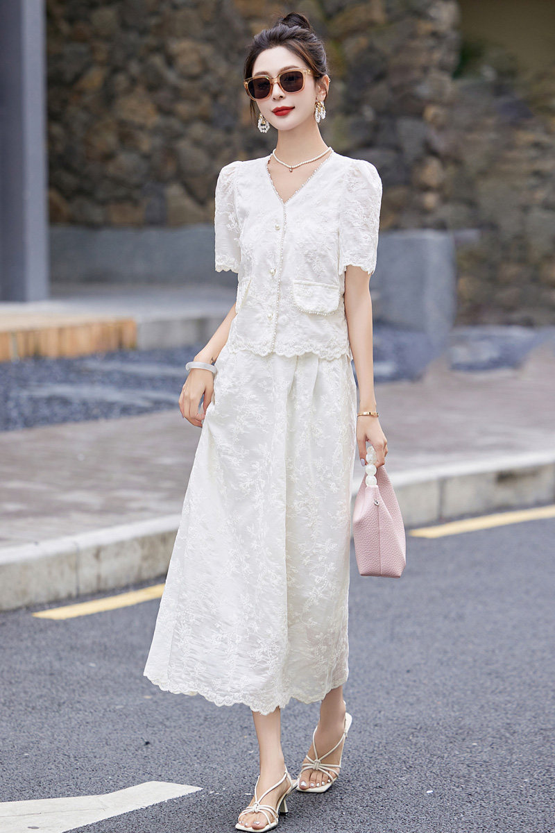 2025新款夏季女装V领显瘦蕾丝提花泡泡袖套装裙两件套,女装套装/套裙,丽莎妳雅