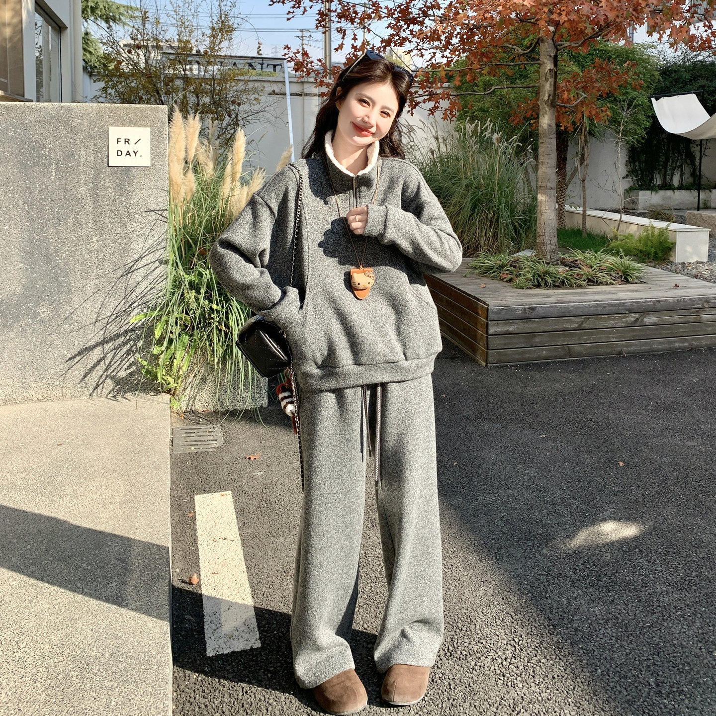 设计感慵懒风灰色加厚卫衣套装女冬季韩系休闲运动保暖加绒两件套,女装套装/套裙,2C166