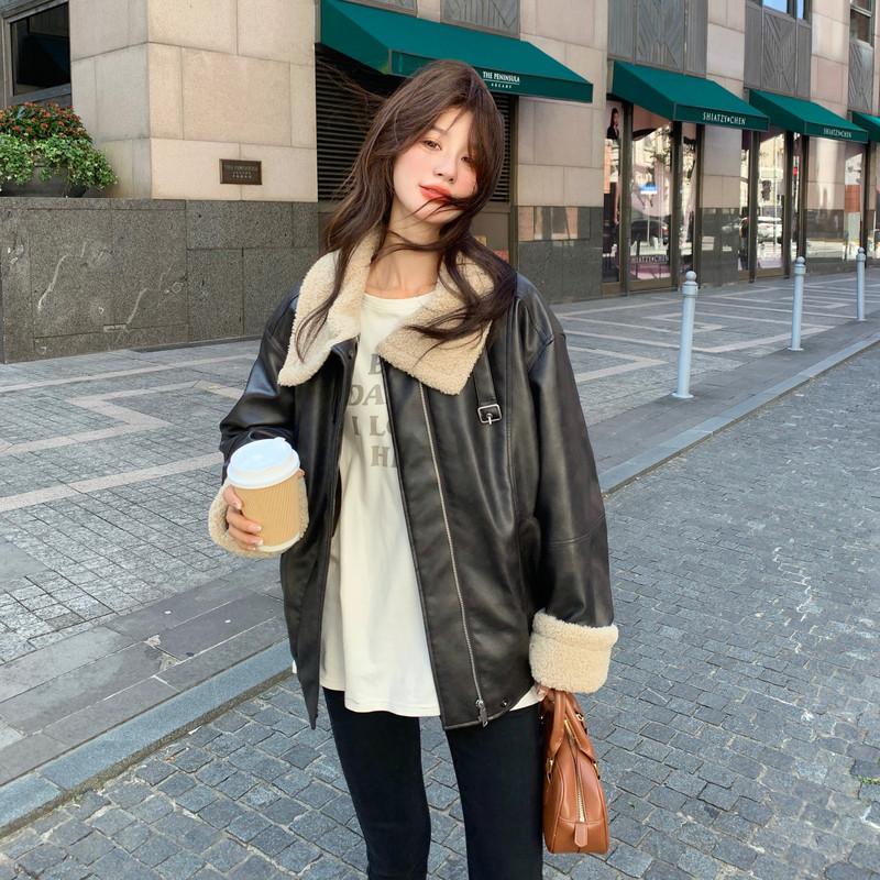 【新品】复古肌理皮衣羊羔毛加绒加厚PU2C016-8030-P270-K398,女装皮衣,2C016
