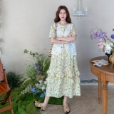 蕾丝马甲碎花连衣裙女夏2025新款法式浪漫温柔度假风两件套爆款，女装套装/套裙，2C375
