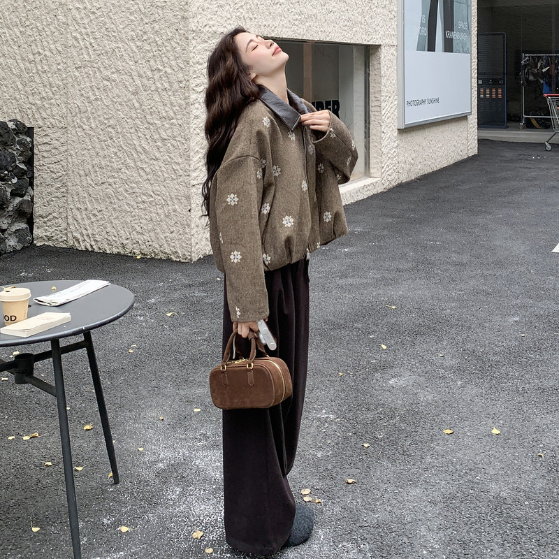 咖色短款皮领刺绣小香风外套2025新款女冬复古高级感休闲韩系夹克,女装毛呢外套,2C236