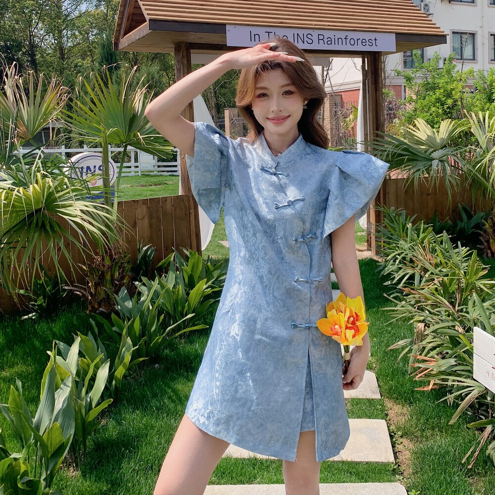 蓝色新中式国风盘扣提花连衣裙女2025夏季改良旗袍短裙短裤两件套,女装连衣裙,2C068