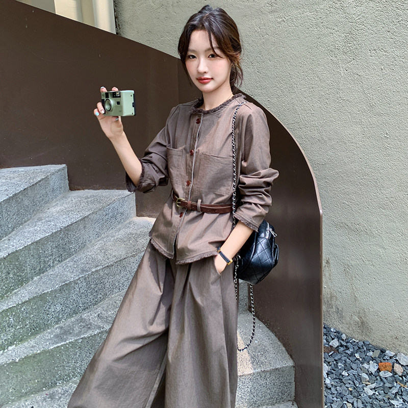 灰色小香风套装女春季新款小个子时髦优雅减龄毛边阔腿裤子两件套图片