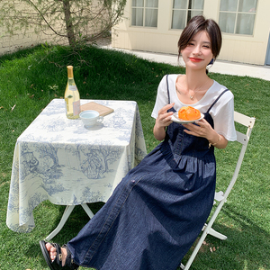 温柔复古港风牛仔连衣裙女夏季新款高级感收腰中长款纸片人吊带裙图片