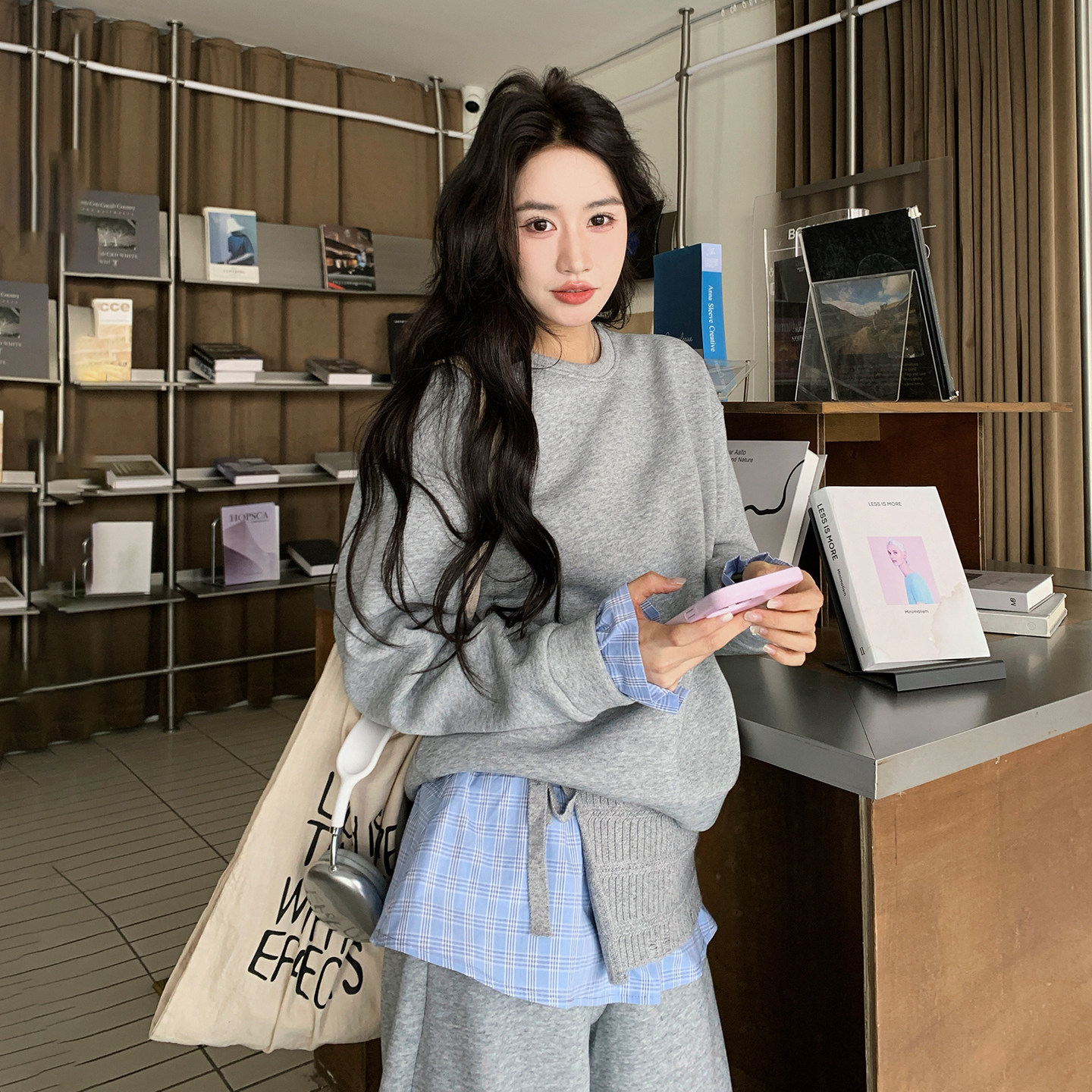 现货休闲风格纹拼接卫衣三件套女,女装套装/套裙,2B142