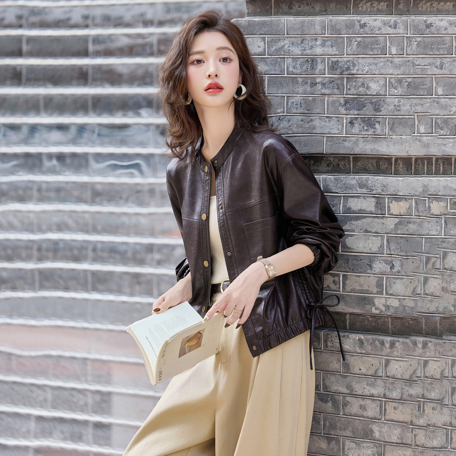 新品现货 潮流时尚皮衣外套女短款机车服1C115-8108-P125-K228图片