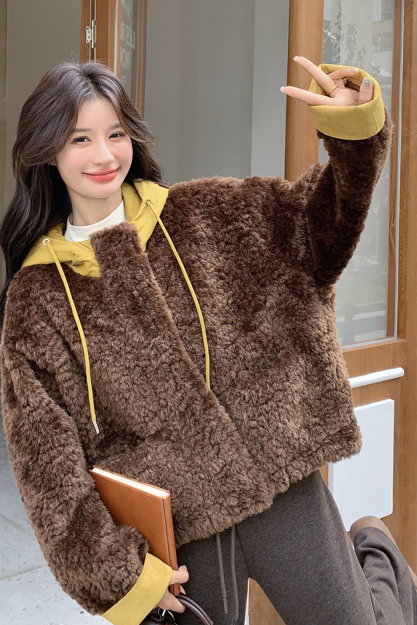 温柔韩系皮毛一体羊羔毛外套女秋冬2025新款时髦洋气爆款绝美棉服,女装皮草,2C215