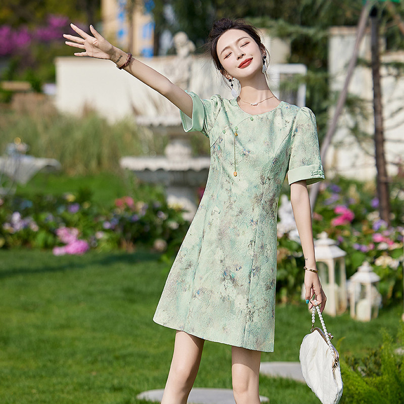 新中式印花改良旗袍连衣裙女2025夏季新款小个子修身减龄气质裙子,女装连衣裙,奕可儿