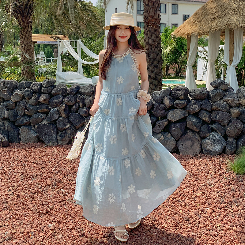 2025新款夏无袖设计感挂脖背心裙子法式温柔连衣裙女时尚洋气爆款，商品下架区商品下架区，2C332