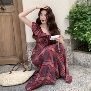 荷叶边V领撞色格子短袖连衣裙女2025年夏季新款收腰显瘦减龄长裙图片