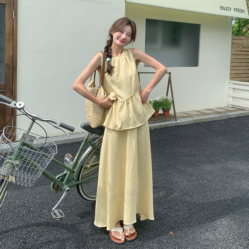 法式减龄盐系背心上衣套装女2025夏季新款显瘦高腰半身长裙两件套,女装套装/套裙,2C159