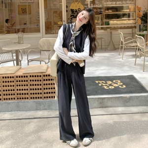 韩系小个子马甲套装女秋季一整套穿搭高级感显瘦气质阔腿裤两件套图片