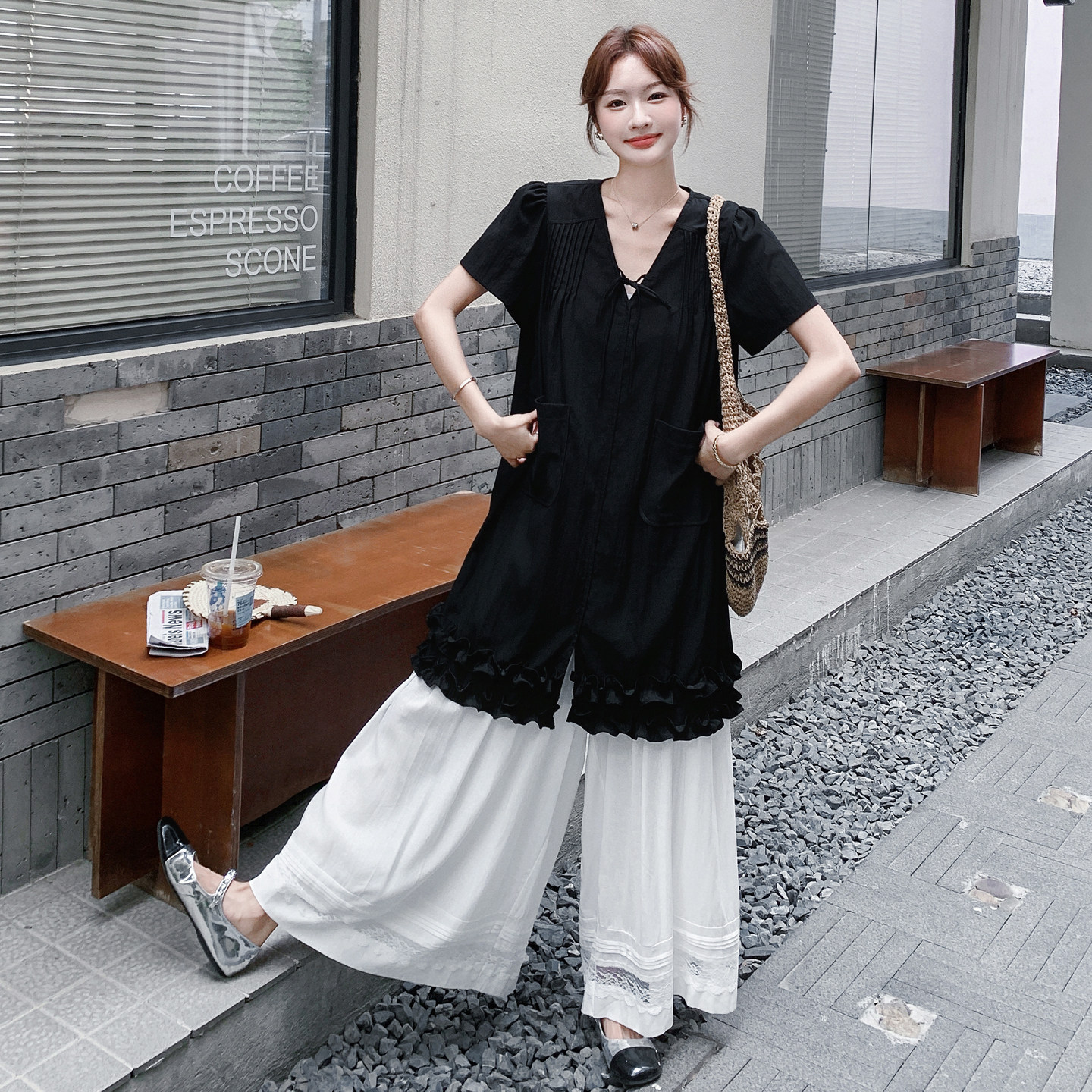 设计感木耳边v领上衣阔腿裤两件套女夏季2025新款小个子宽松套装图片