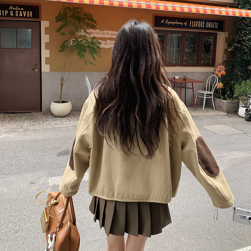 独特超好看卡其色短款夹克外套女春秋2025新款设计感宽松休闲上衣,女装短外套,2C353
