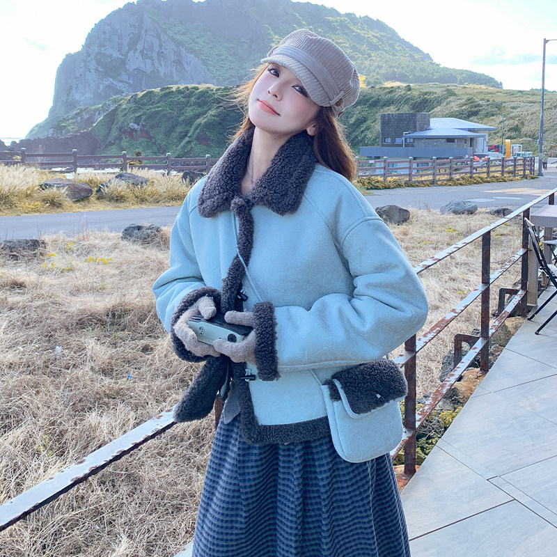 蓝色皮毛一体羊羔毛外套女2025秋冬新款小个子减龄加厚保暖短上衣,女装毛呢外套,2D034