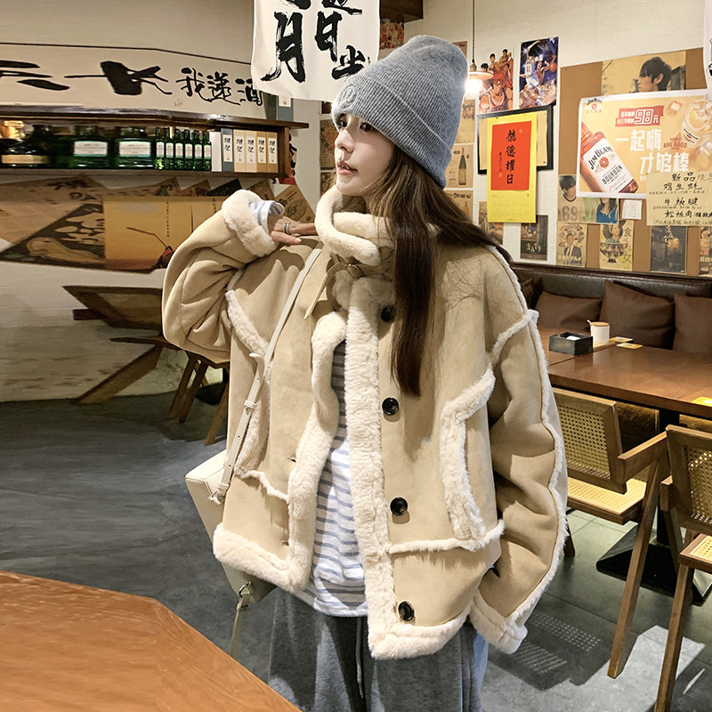 新品浅黄色加厚皮毛一体外套7695-P195-K278,女装皮草,2C159