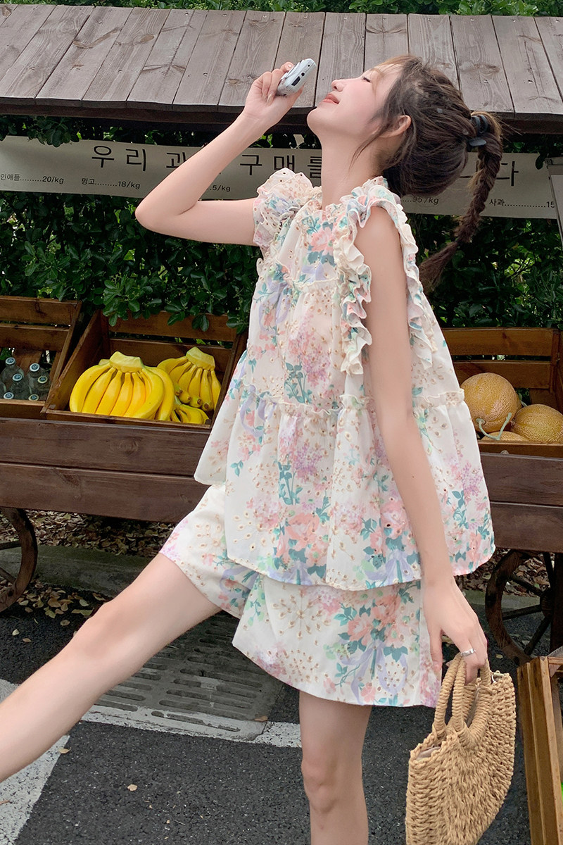 新品镂空绣花上衣+宽松短裤两件套套装7616-P135-K198,女装套装/套裙,2C159