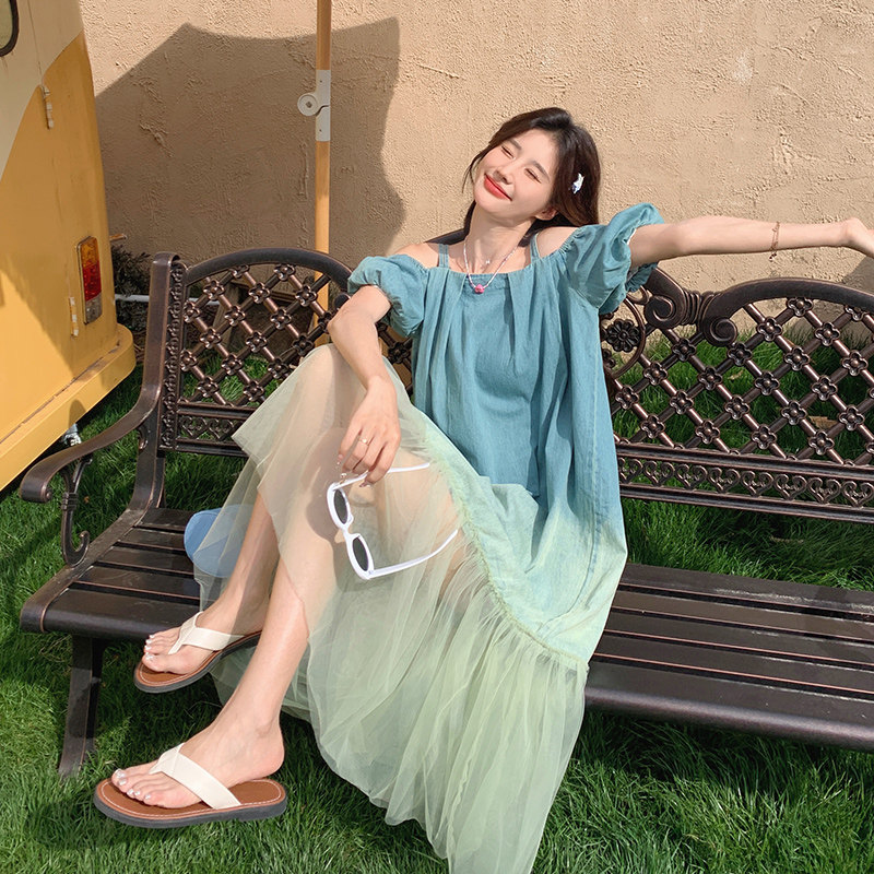 渐变露肩吊带连衣裙女2025夏季新款设计感网纱拼接海边度假长裙,女装连衣裙,2C073