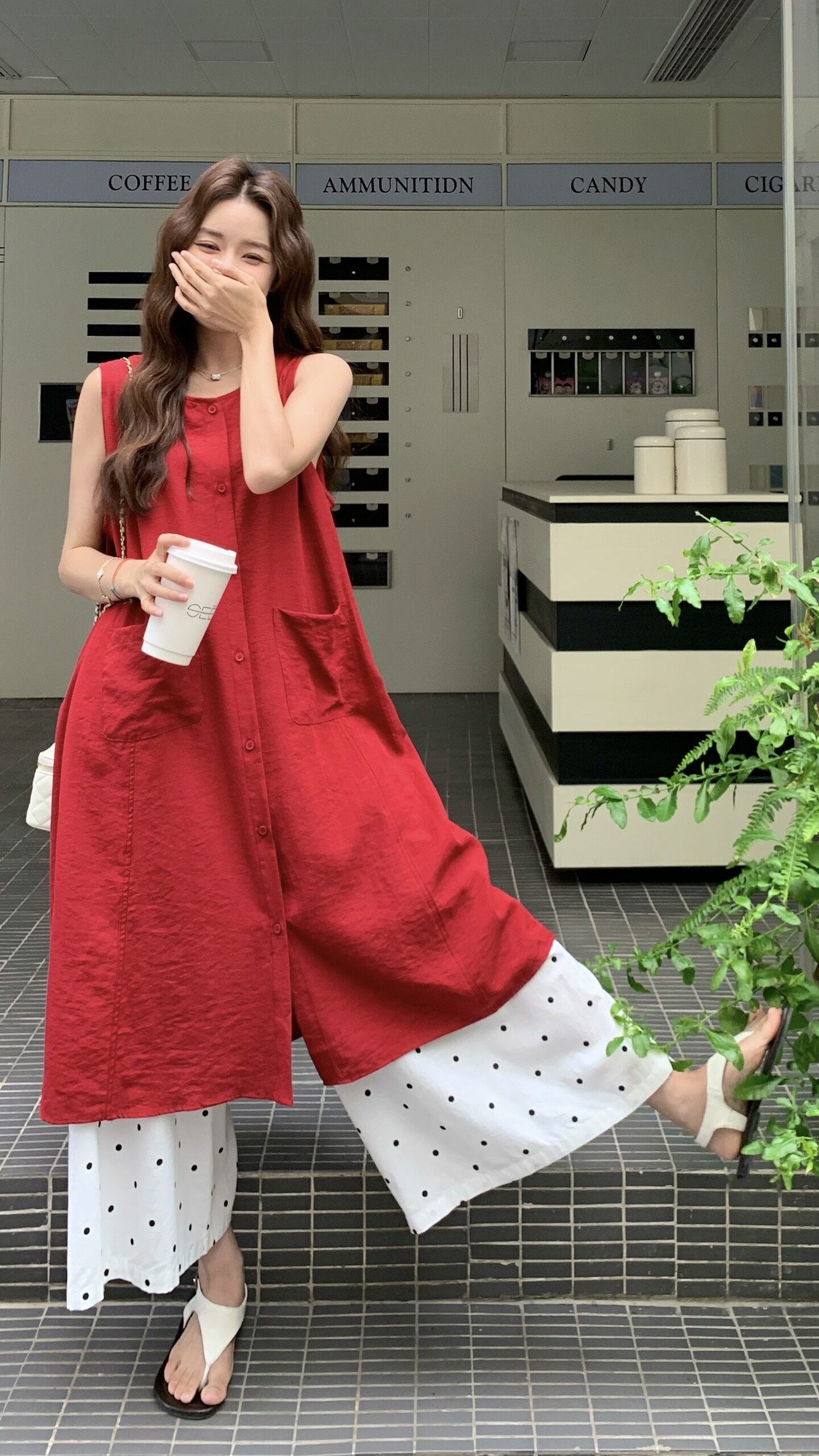 红色无袖衬衫连衣裙套装女夏2025新款小清新爆款流行两件套超火,女装套装/套裙,2C290
