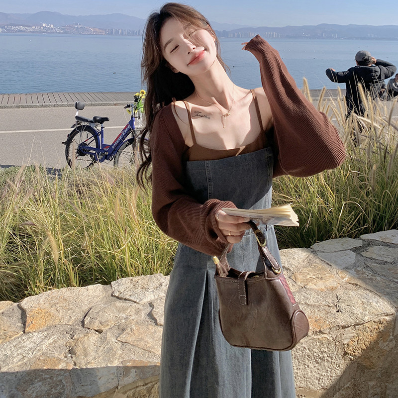 2025年春秋季新款韩版显瘦针织马甲开衫两件套装吊带牛仔连衣裙女,女装套装/套裙,2C057